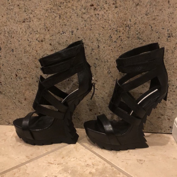 New Camilla Skovgaard architectural cage gladiator wedge platform floating heels - Picture 3 of 7